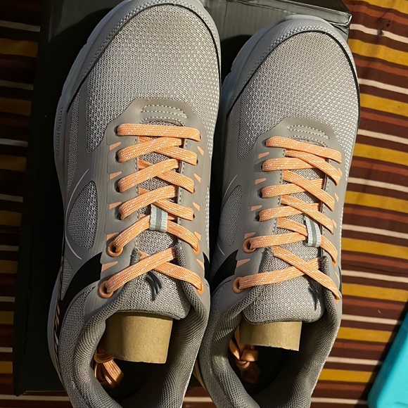 Walkhero, ladies shoes size 10 comes with walk hero in Seoul - Picture 1 of 11